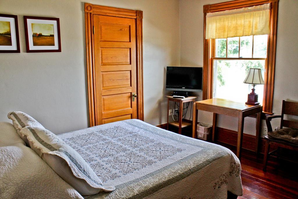 Night Swan Intracoastal Bed & Breakfast นิวสเมอร์นาบีช ภายนอก รูปภาพ