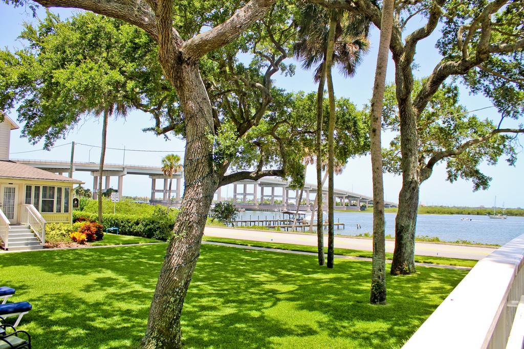 Night Swan Intracoastal Bed & Breakfast นิวสเมอร์นาบีช ภายนอก รูปภาพ