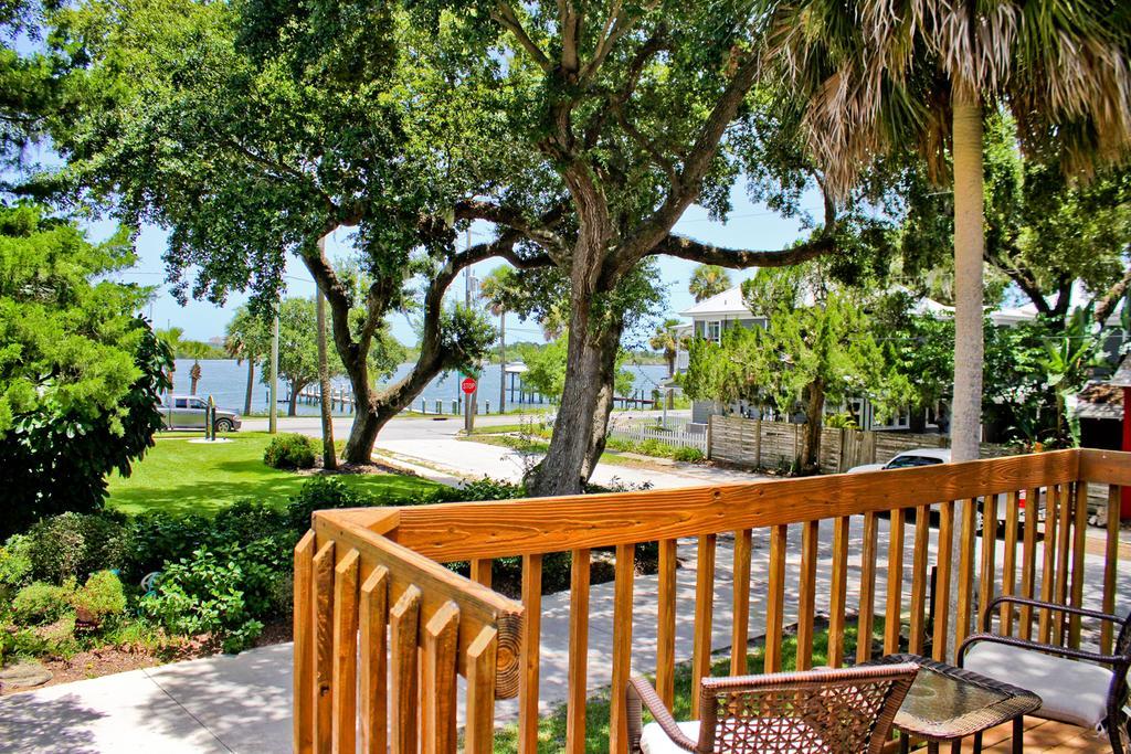 Night Swan Intracoastal Bed & Breakfast นิวสเมอร์นาบีช ภายนอก รูปภาพ