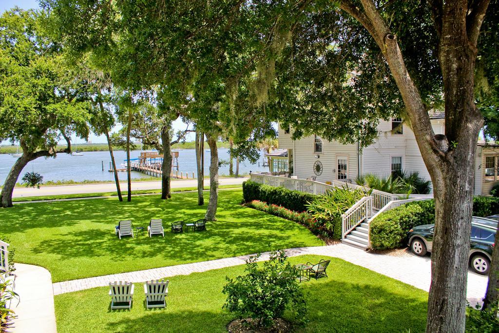 Night Swan Intracoastal Bed & Breakfast นิวสเมอร์นาบีช ภายนอก รูปภาพ